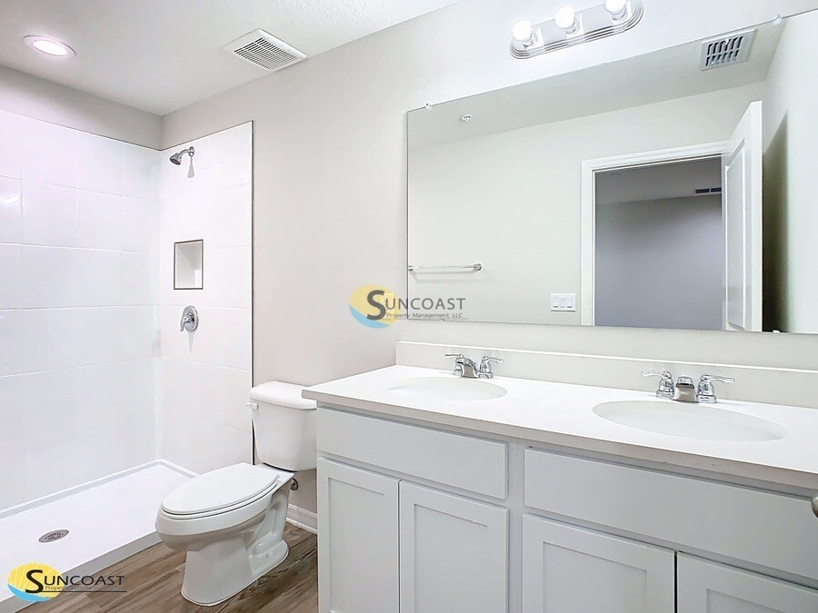 Building Photo - 3821 SW 43rd Ct