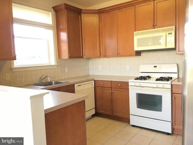 Building Photo - 141 Masterson Ct