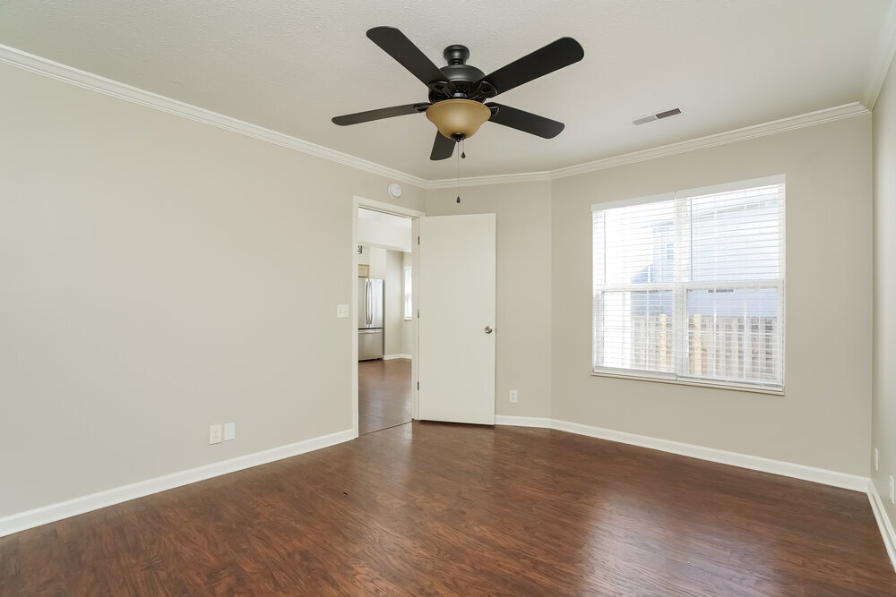 Building Photo - 903 Bexhill Ct S