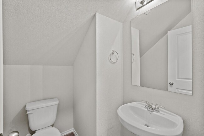 Building Photo - 1407 Acorn Mdw St