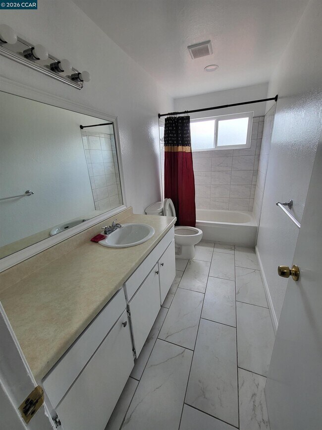 Building Photo - 4001 Mozart Dr