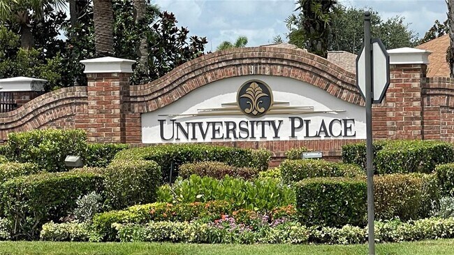 Building Photo - 7704 Drayton Cir