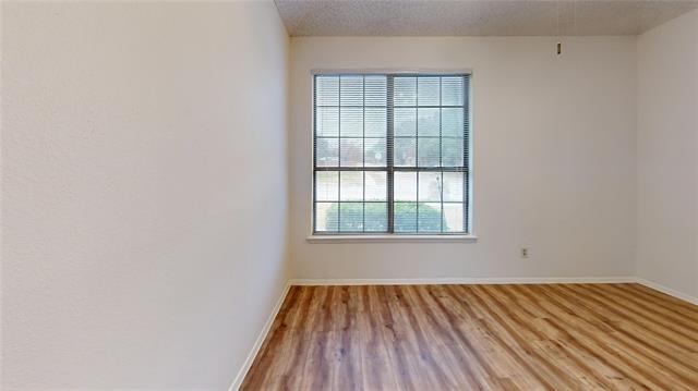 Building Photo - 1842 Silverwood Ln