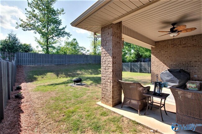 Building Photo - 155 Grey Fawn Trail