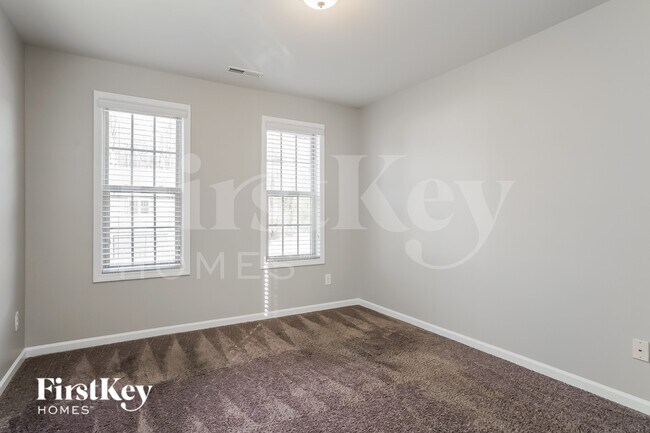 Building Photo - 7224 Laurelshire Dr