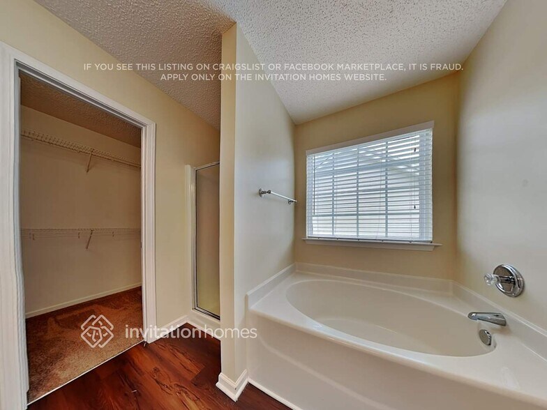 Building Photo - 3012 Trellis Ln