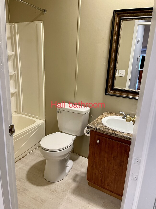 Building Photo - 310 Co Rd 109