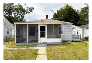 Building Photo - EAST SIDE UPDATED 3 BEDROOM 2 BATH HOME AVAILABLE NOW!