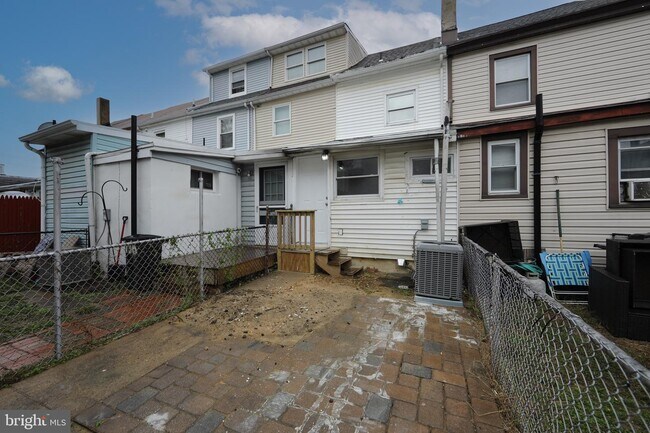 Building Photo - 134 Atlantic St