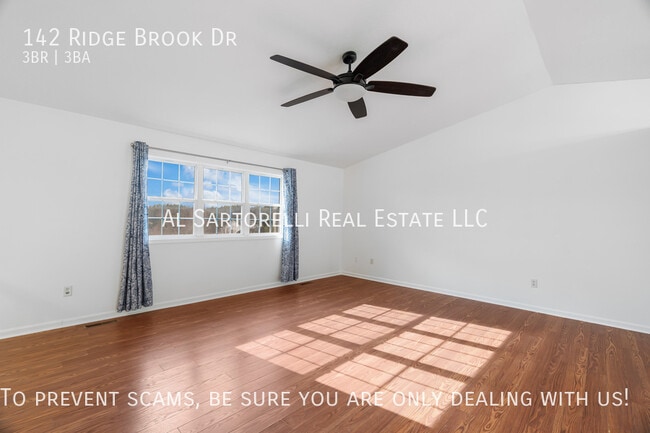 Building Photo - 142 Ridge Brook Dr