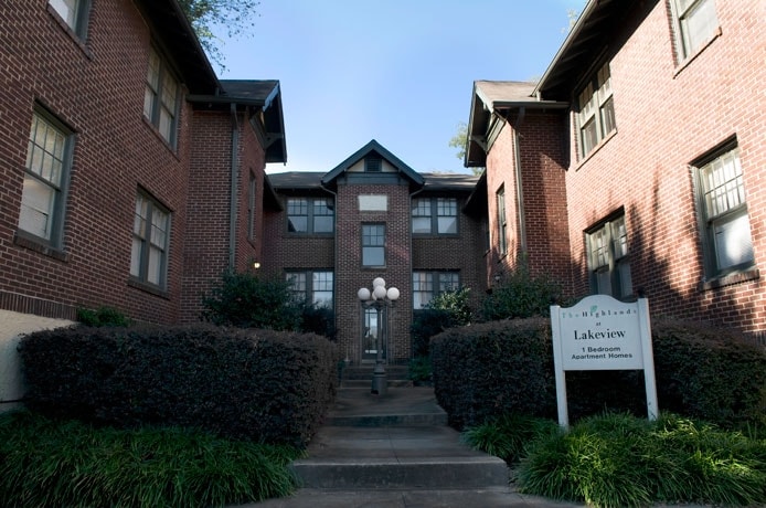 priamry image - Lakeview