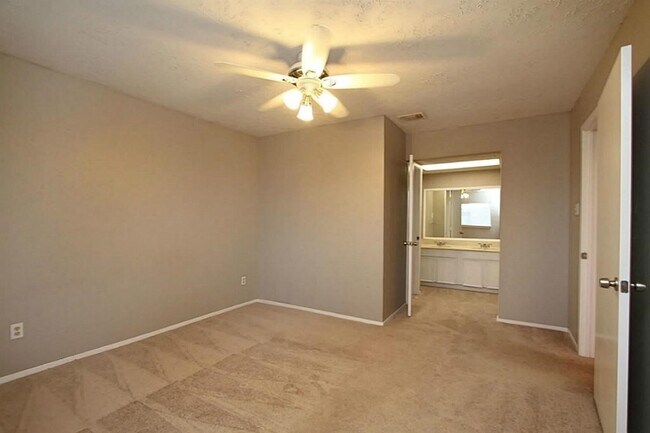 Building Photo - 24123 Bassett Hall Ln