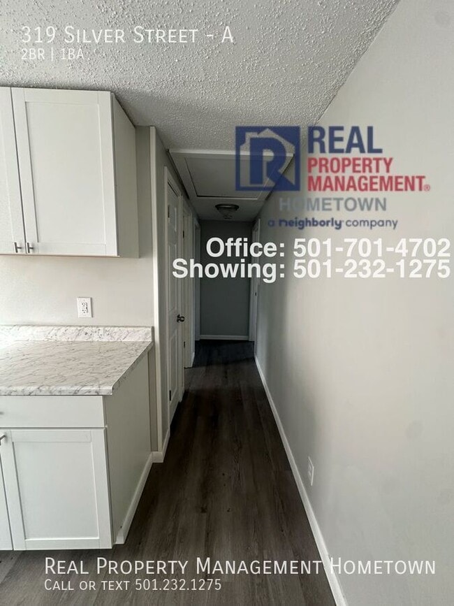 Building Photo - 319 Silver St