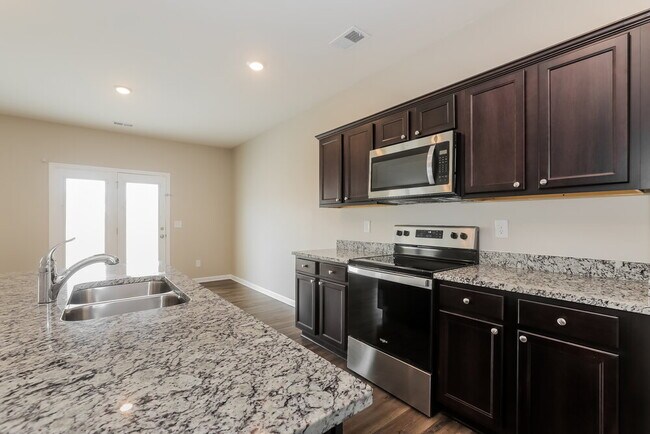 Building Photo - 258 Sinclair Way
