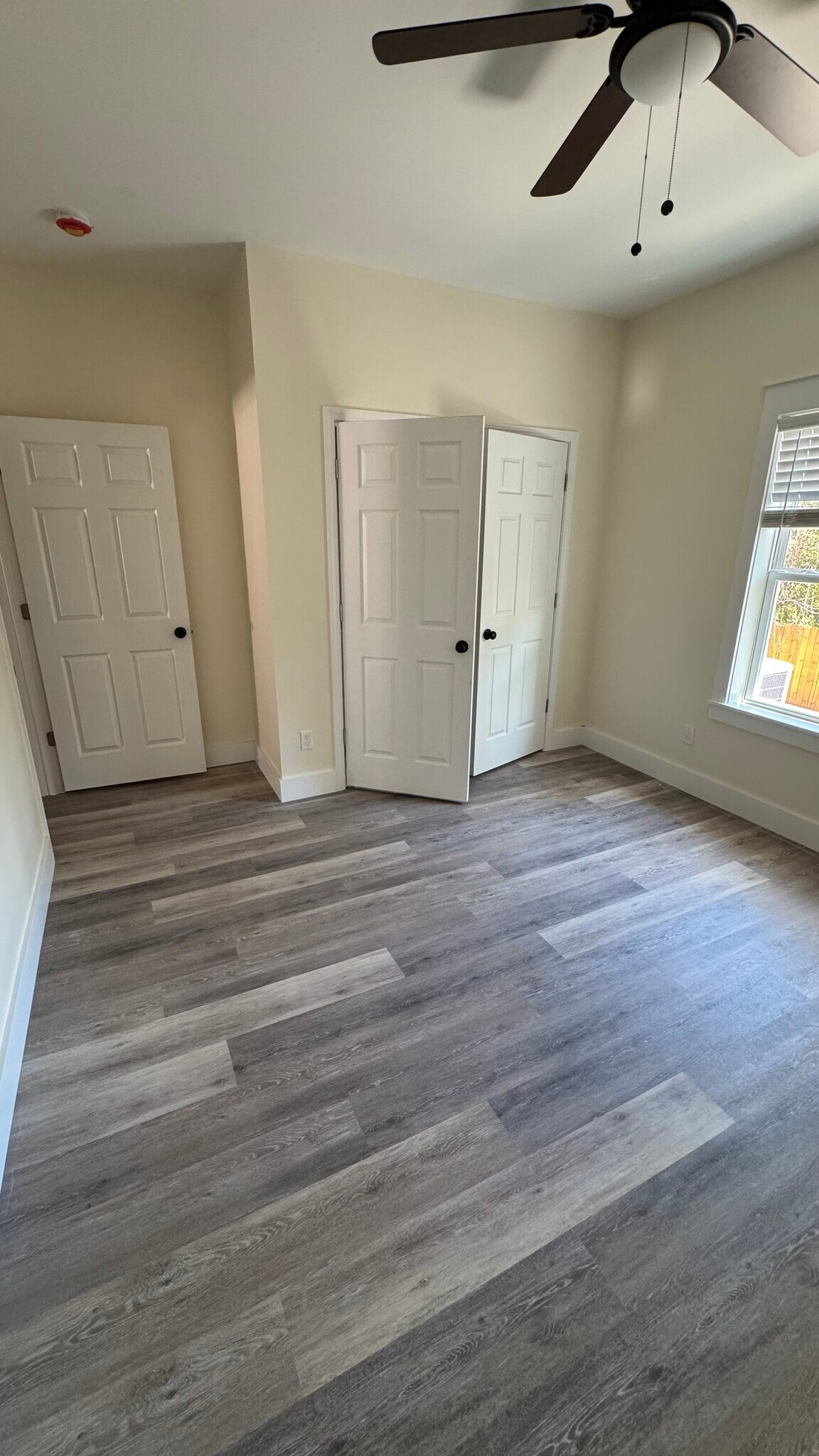 Building Photo - 1322 Fairland Ave