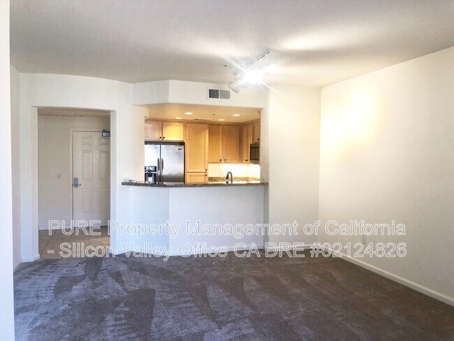 Building Photo - 1310 Saddle Rack St