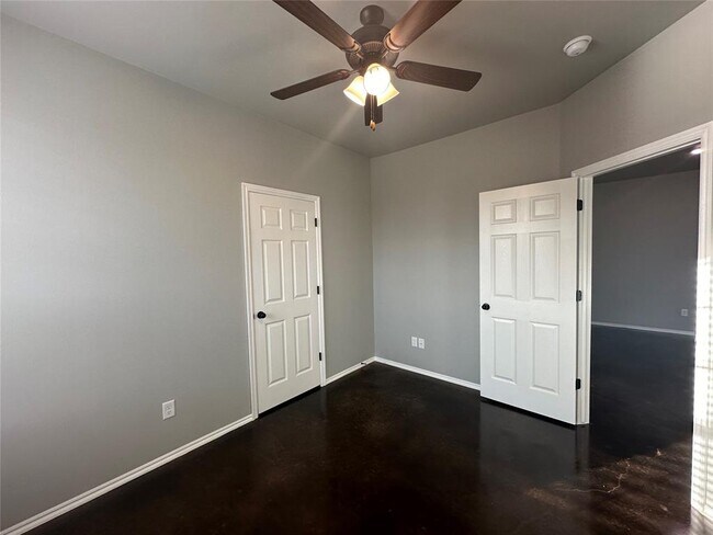 Building Photo - 7525 NONE REDBUD St