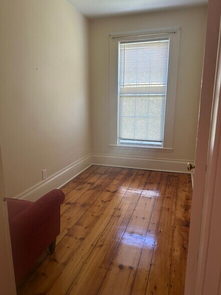 Building Photo - 200 Norfolk St