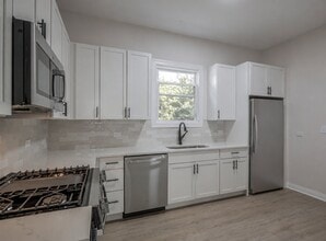 Building Photo - 7047 S Princeton Ave