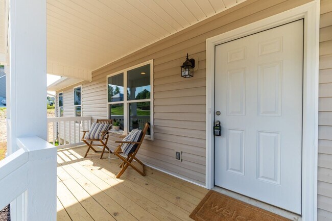 Building Photo - Gorgeous Home in Odenville! Fresh, Modern ...