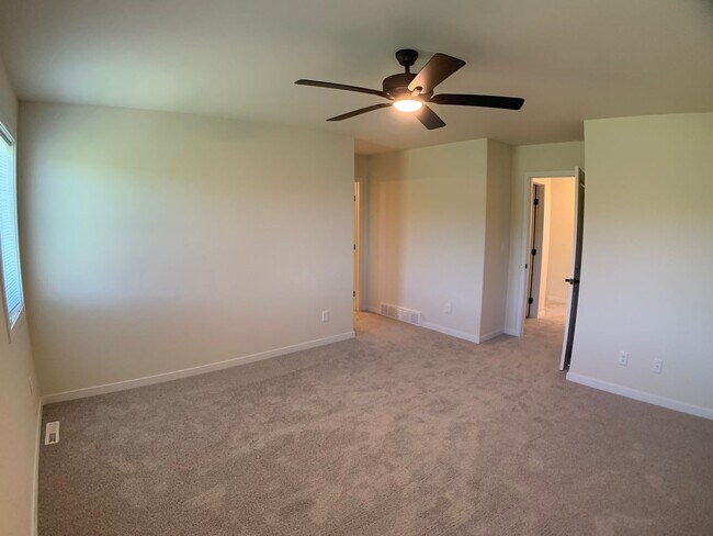 Building Photo - 1360 Goldenwood Dr