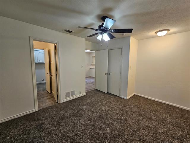 Building Photo - 2220 Eastwood Dr