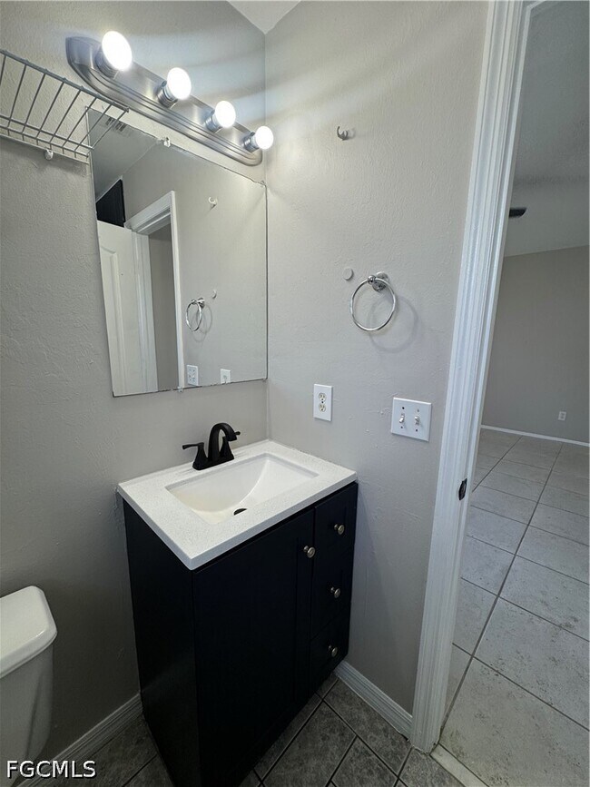 Building Photo - 1700 NE 12th St