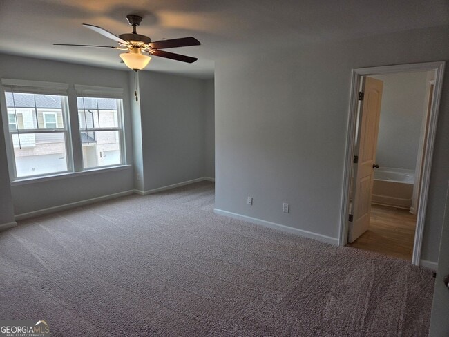 Building Photo - 308 Shine Dr