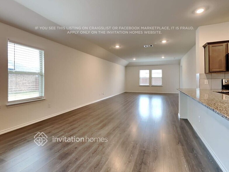 Building Photo - 608 Nexus Dr