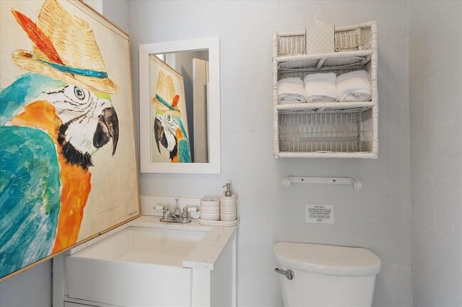 Building Photo - 2650 Leafy Ln