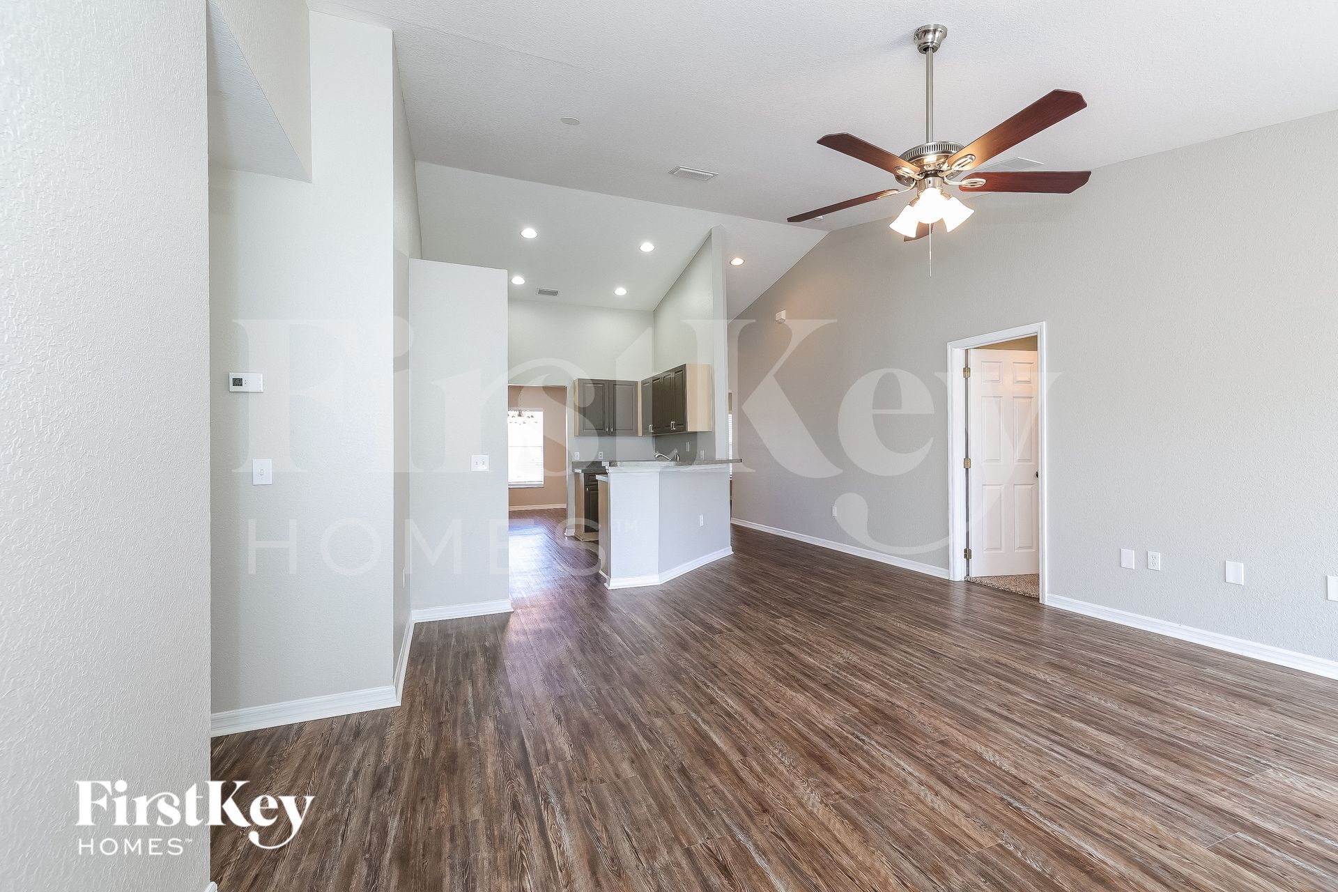 Building Photo - 1424 Teal Dr