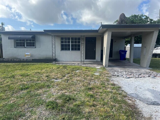 Building Photo - 2846 Fletcher St