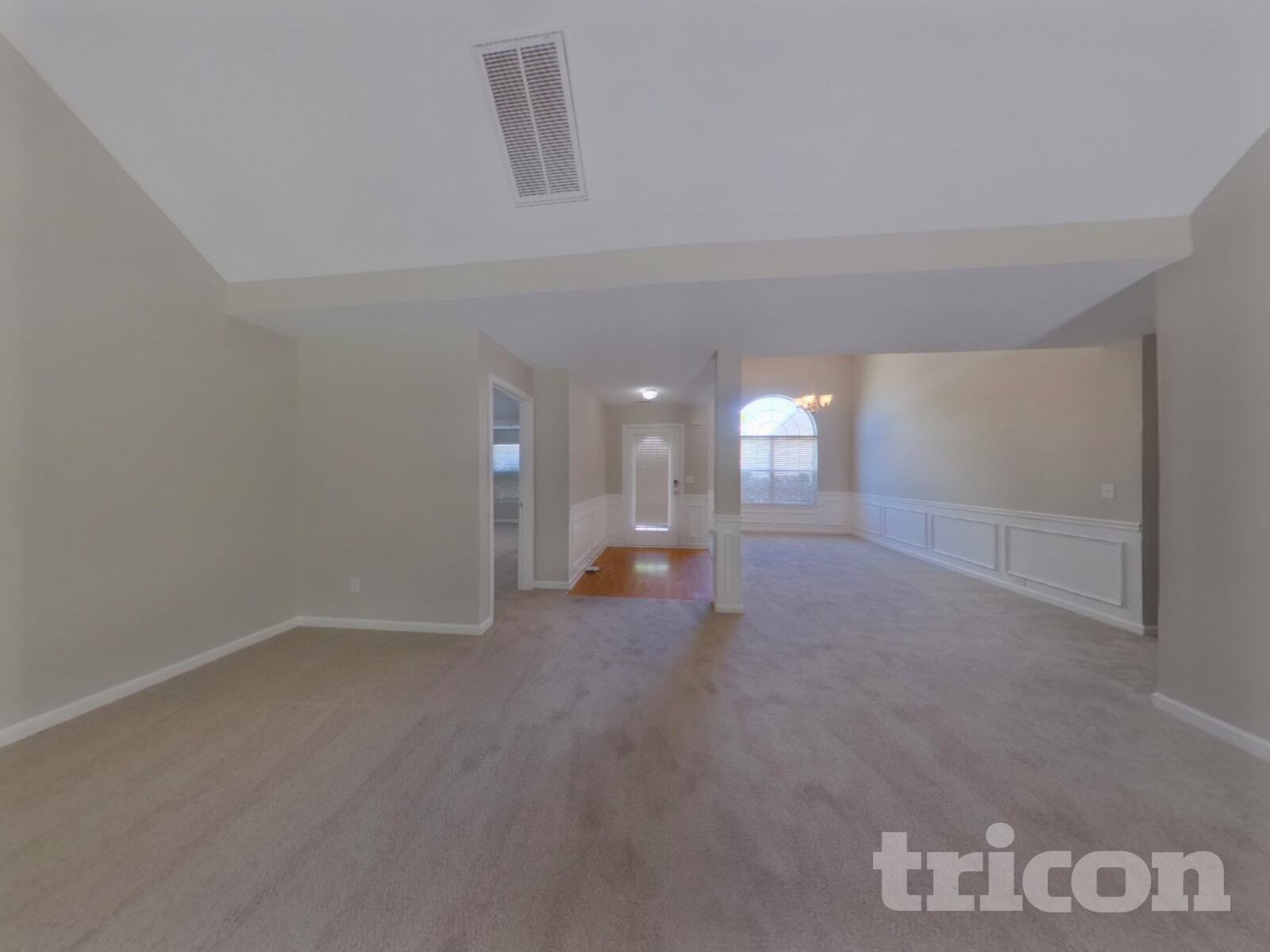 Building Photo - 1418 White Rocks Way NE