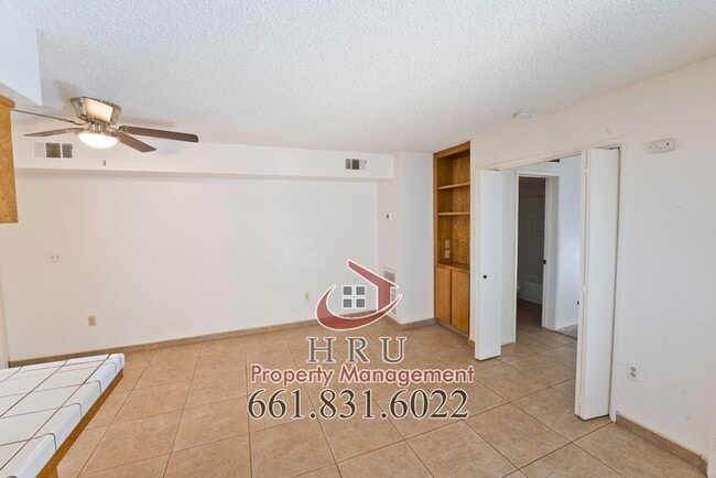 Building Photo - SW- condo 1bed-1.bath