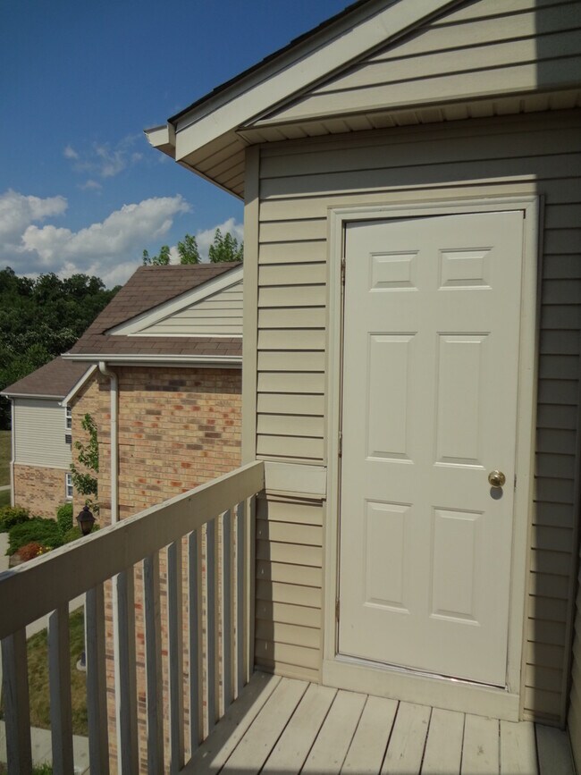Building Photo - 1412 W Clear Water Cir