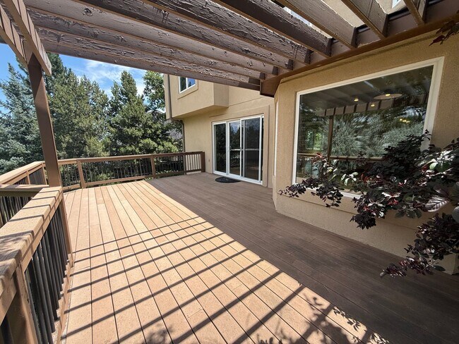 Building Photo - 5BD/4BA/3 car garage w Flat Yard Cheyenne ...