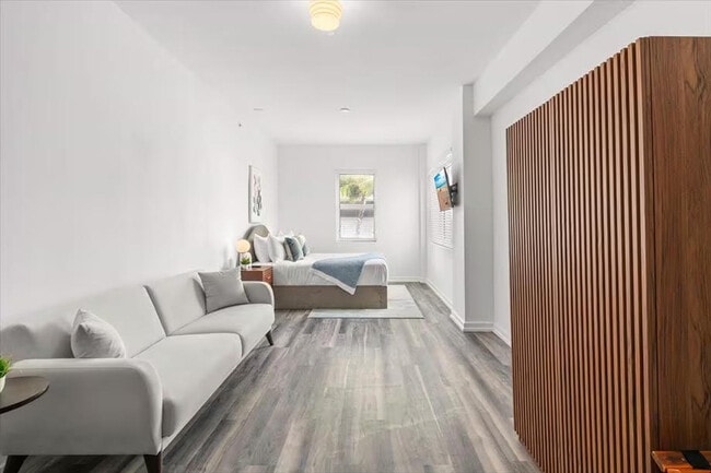 Building Photo - 1701 Alton Rd