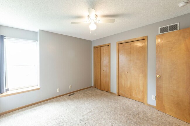 Building Photo - 16131 S Matt Ct