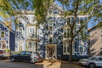 Building Photo - Beautiful 2BD/1BA Portland West End Condo!...