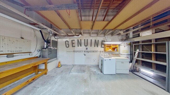 Building Photo - Coming Soon: 3Bd 2Ba Home in Lake Forest