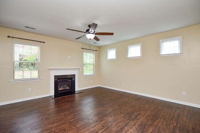 Building Photo - 2037 Ice Lake Ct