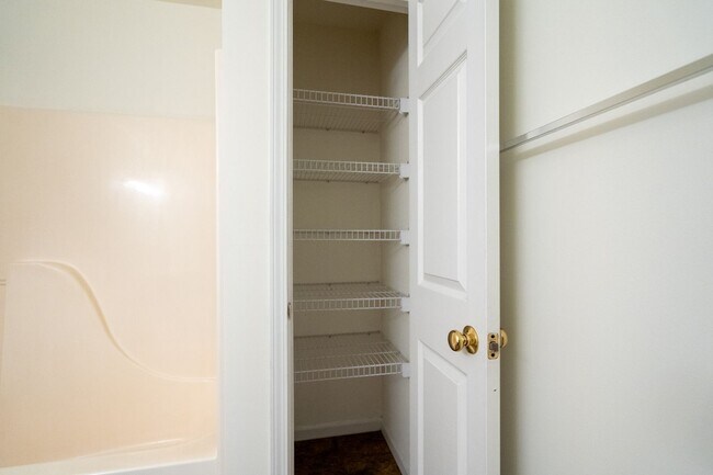 Building Photo - 3523-3525 Prescott Dr.