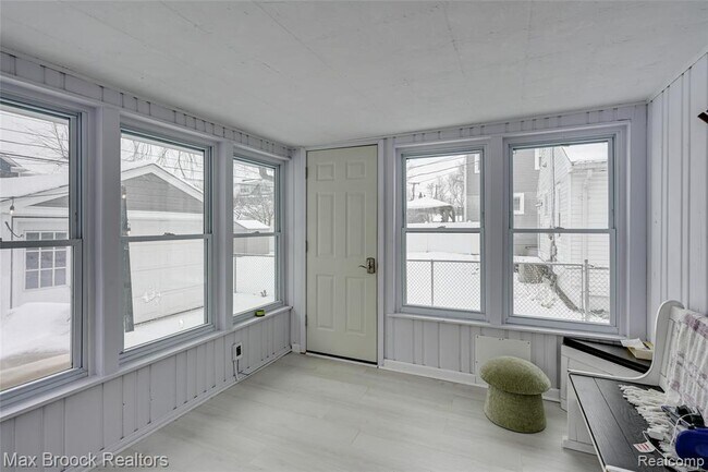 Building Photo - 1460 Cole St