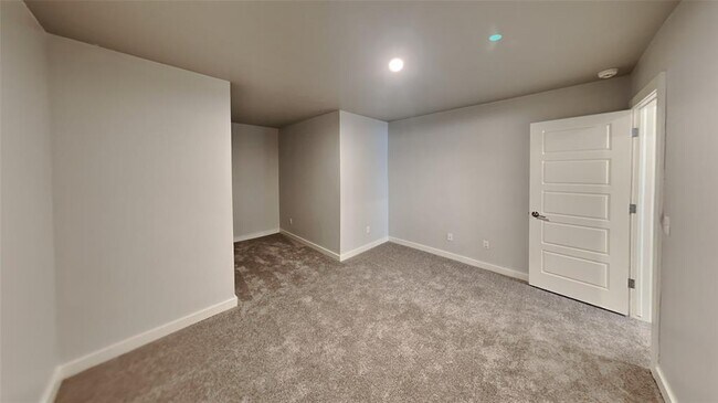 Building Photo - 601 NW 176th St