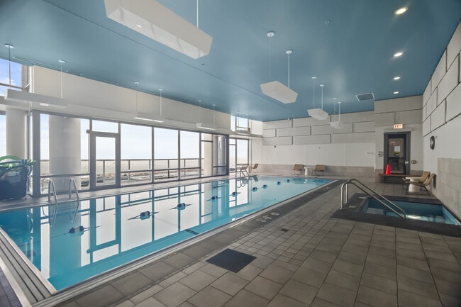 Building Photo - 100 E 14th St