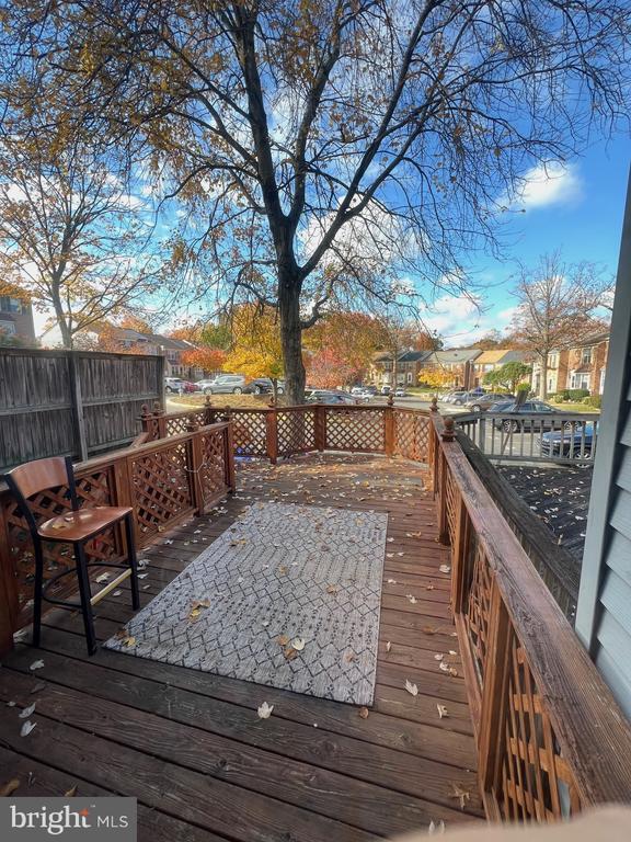 Building Photo - 8297 Londonderry Ct