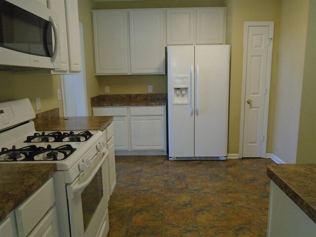 Building Photo - 4575 Secret Cove Ct