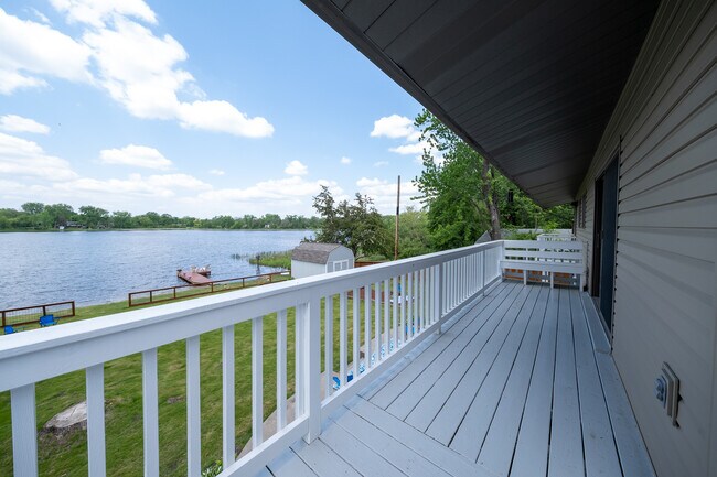 Building Photo - 8564 Lincoln St