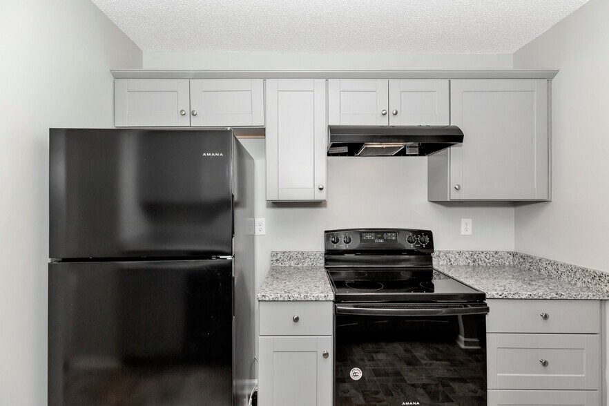 Building Photo - 3909 Fair Oak Ln SW