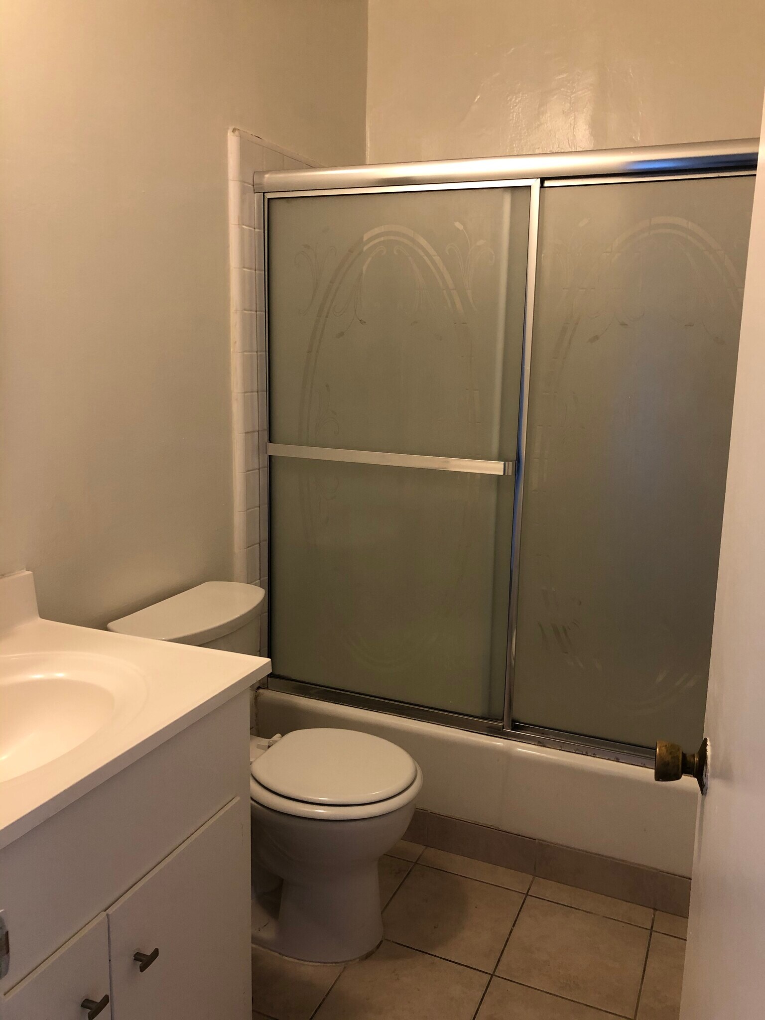 Bathroom 2 - 1947 Pelham Ave